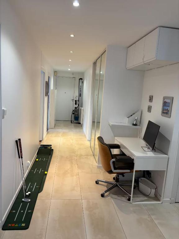 Central and Modern Fully Airconditioned 3 Bedrooms Spacious Bright Flat 300m river bank - 3