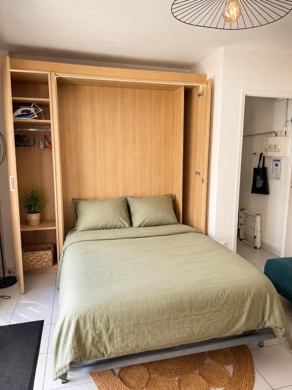 Charmant studio rénové, quartier Saint Michel, proche centre-ville - Les Sables - 2