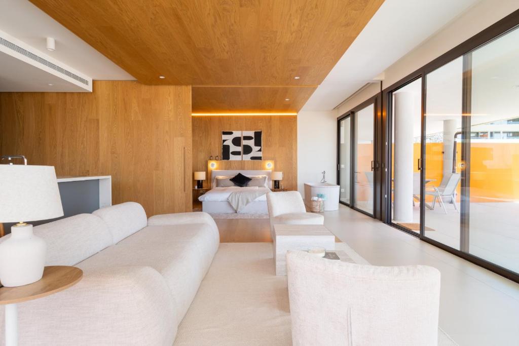 Higueron South Residences - Sophisticated Designer - 2