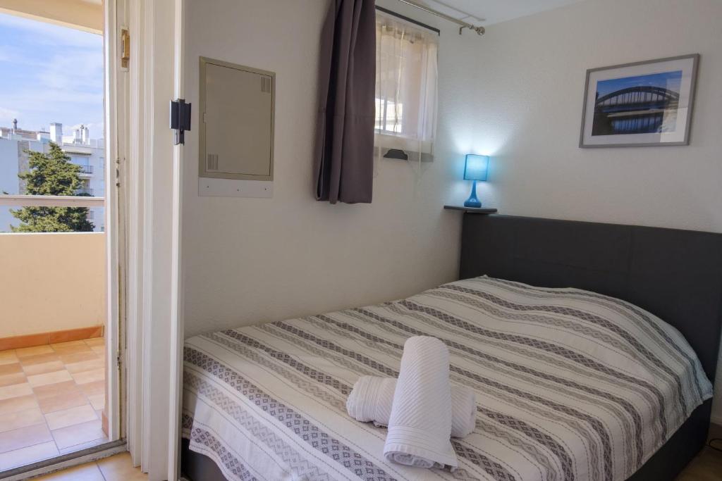 Apartment with sea view 50m from the beach - 2