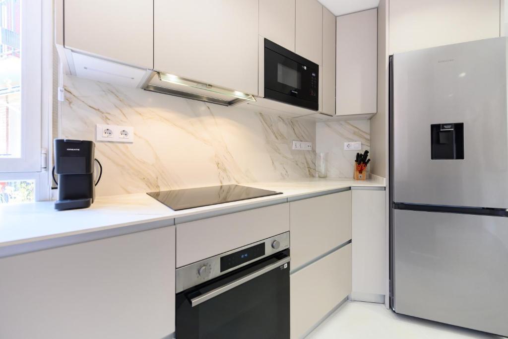 COL164B - Piso de 2 dormitorios en Chamartín, Madrid - Alquiler temporal - 3