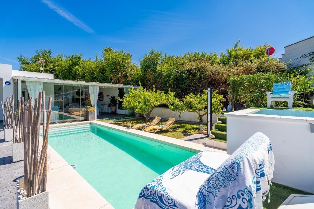 Cubo's Coco Rural House & Pool - 4