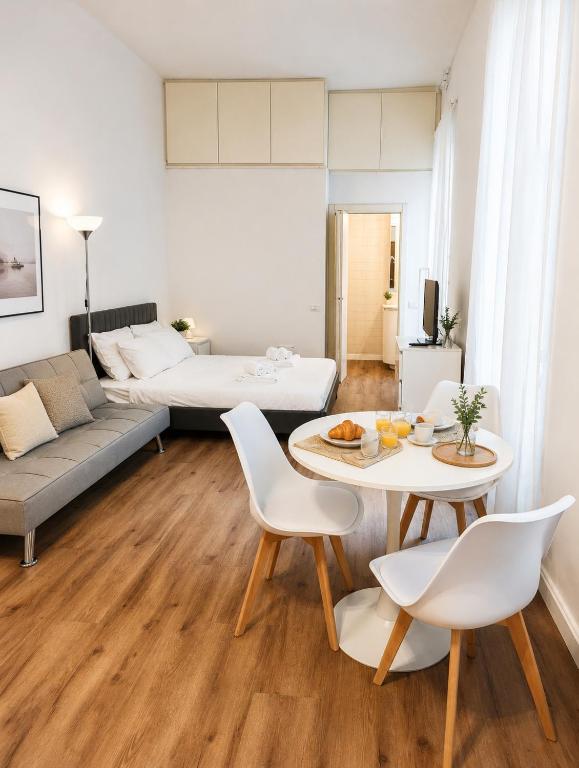 Urban Apartment in Milan Shopping Area, Metro M1 with Self Check-in - 1