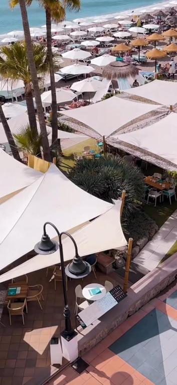 Apartamento con Piscina a Pasos del Mar - 5