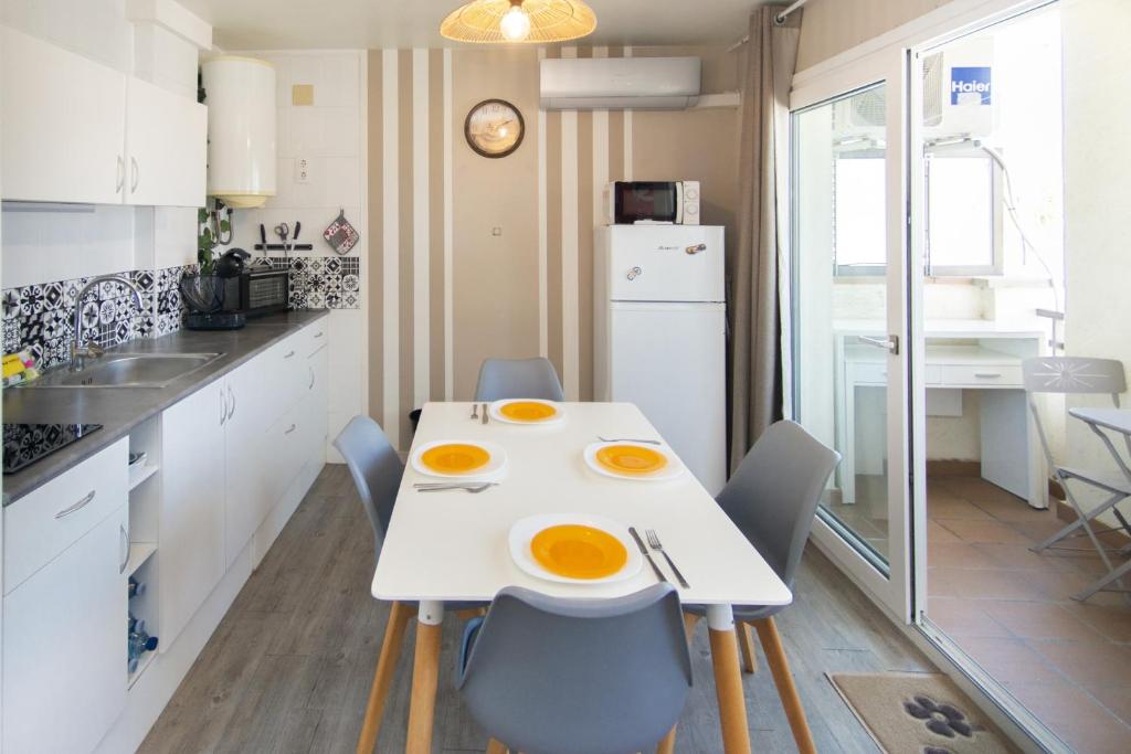WELCS APARTAMENTO 396 EMP en el puerto de Roses - 4