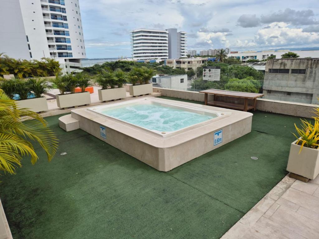 HERMOSO APARTAMENTO DE LUJO CON VISTA AL MAR EN EL Edificio Cartagena Beach Resort CB1024 - 2