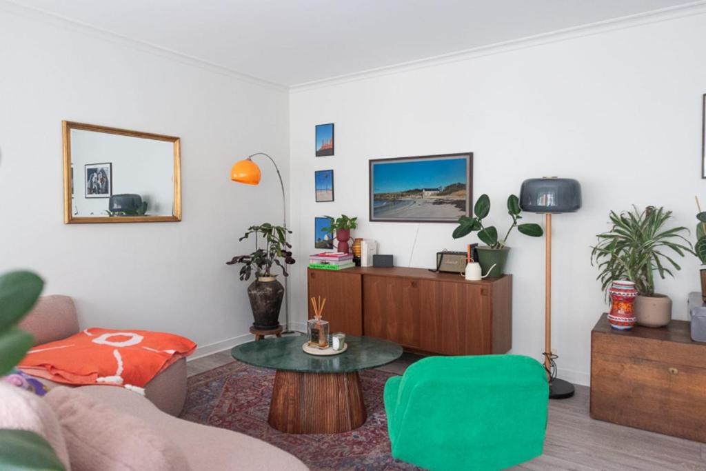 Charming family T4 with balcony in the 11th - 1