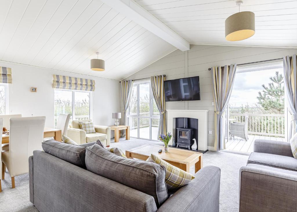 Exterior view, Piran Meadows Resort in Newquay
