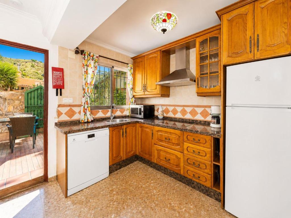 Villa Alvarez - 3
