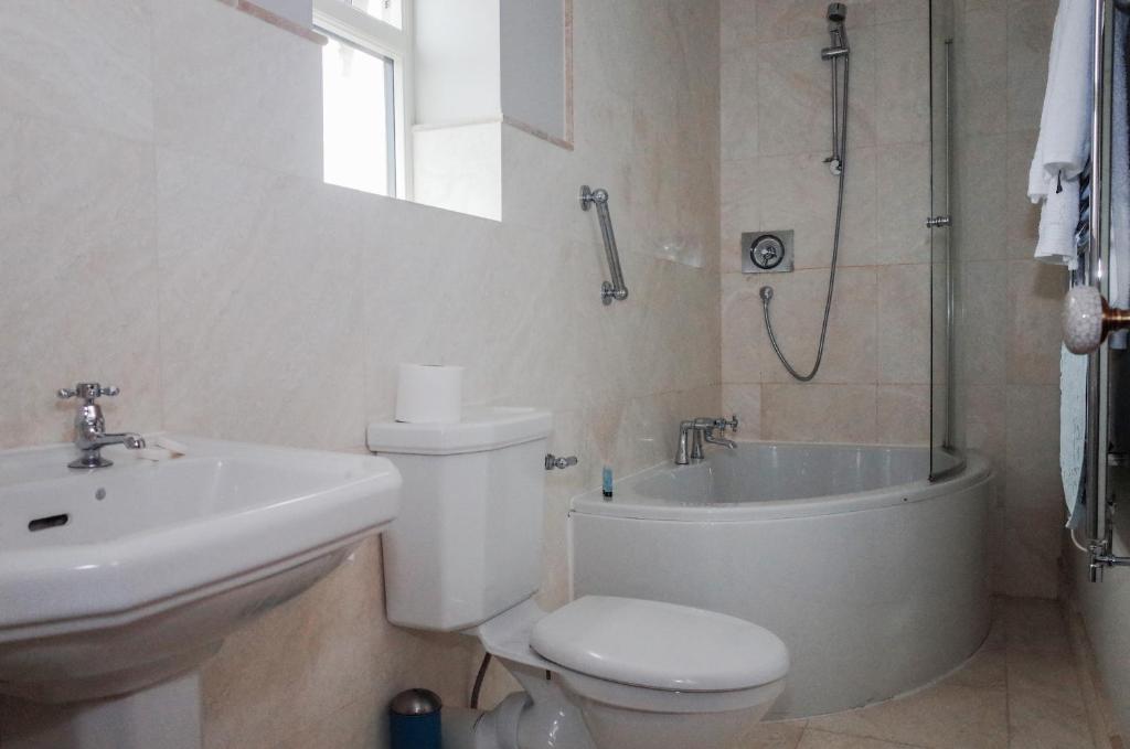 Sophie's Bed and Breakfast バスルーム（客室）