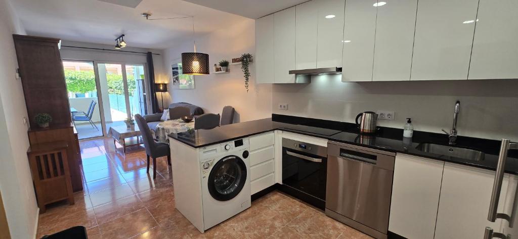 Apartamentos Paraíso Vera Playa, Ed Nuku Hiva, Bajo X con PISCINA PRIVADA y jardín privado a PIE de PLAYA , WIFI - 5
