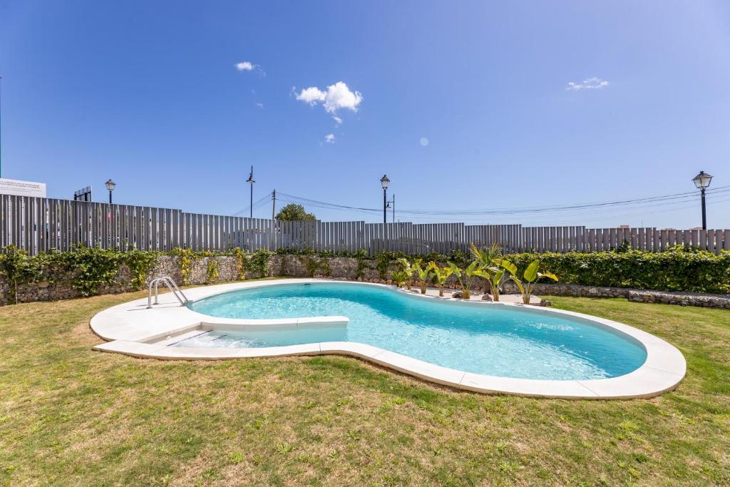 Bright & Modern Los Pacos Retreat - 3 Bedroom - Pass the Keys - 4