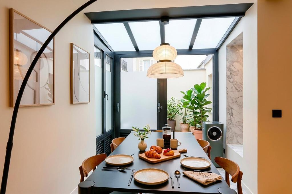 UrbanFlat 170 - Appartement de Luxe au Coeur du Marais Amelot - 3