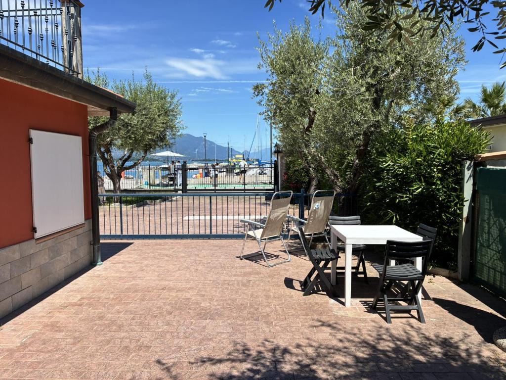 Spiaggia Apartment by Booking Garda Lake - 4