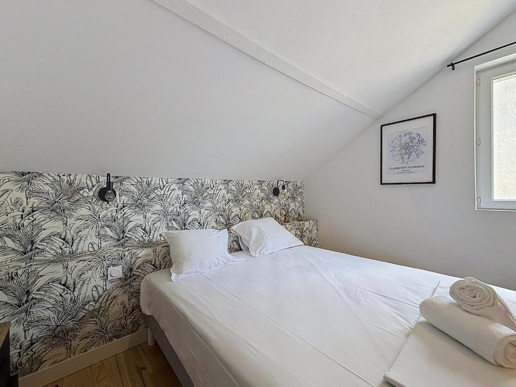 Duplex Climatisé avec Terrasse & Parking Gratuit A - 5