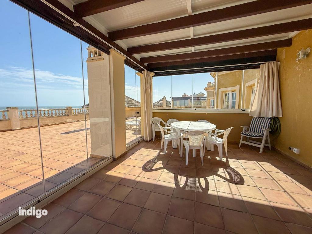 Beachfront Apartment - Sea View - COU01 - 3
