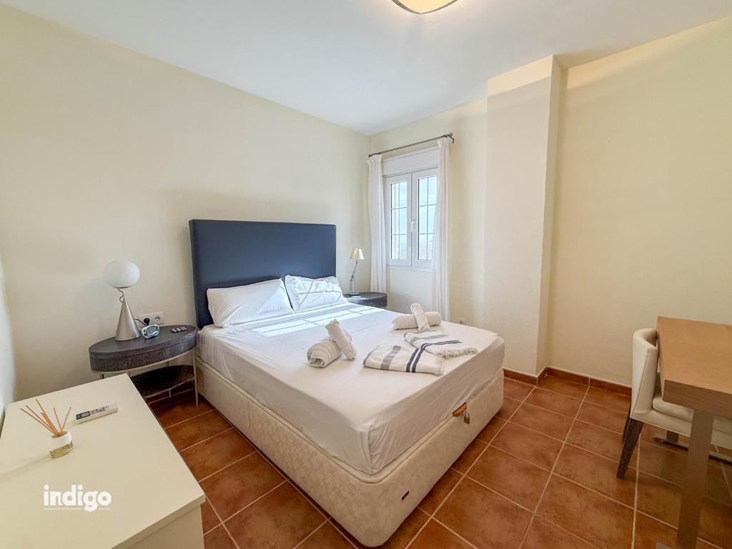 Beachfront Apartment - Sea View - COU02 - 3