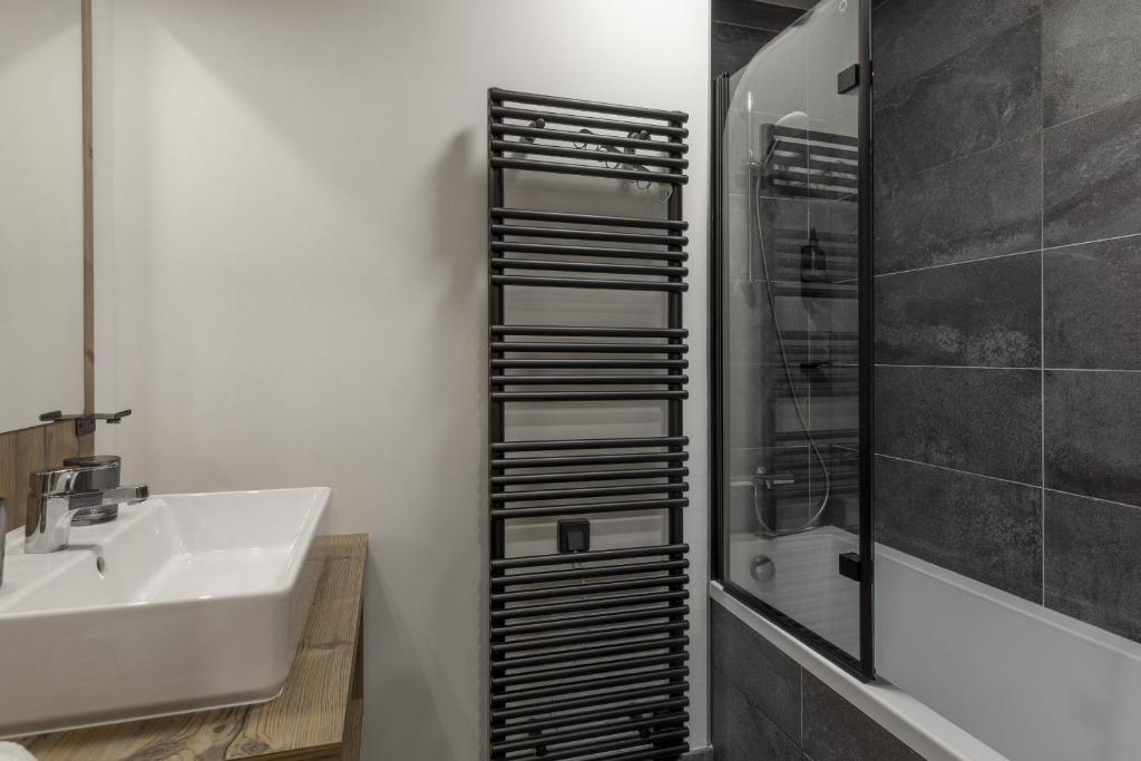 Canopee 206 - by Care Concierge - 4