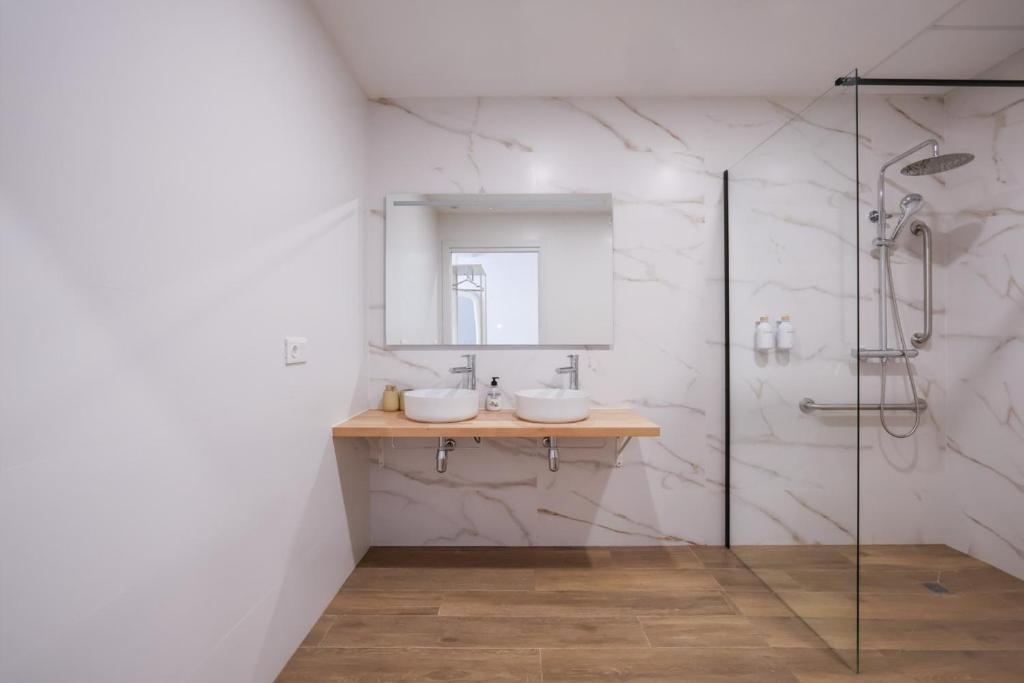 Noveo Fusta Marina Suites - 2