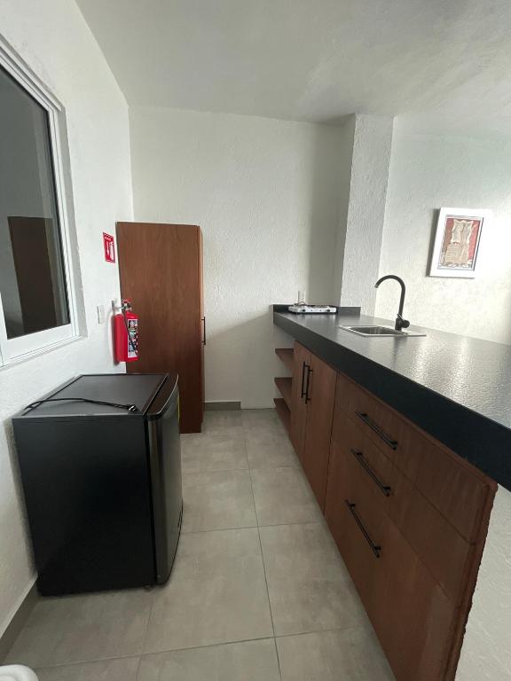 Loft with Pool, Gym & A/C Suite - 4