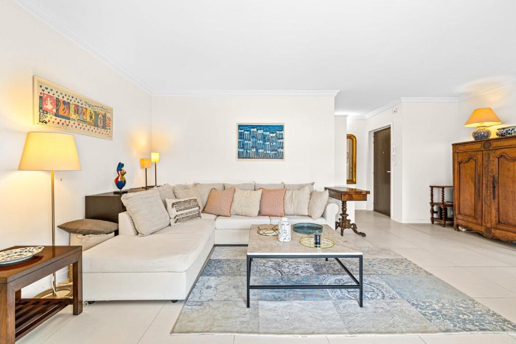 MY CASA - CORNE D'OR - Elegant 2 Bedroom Apartment AC Parking - 2