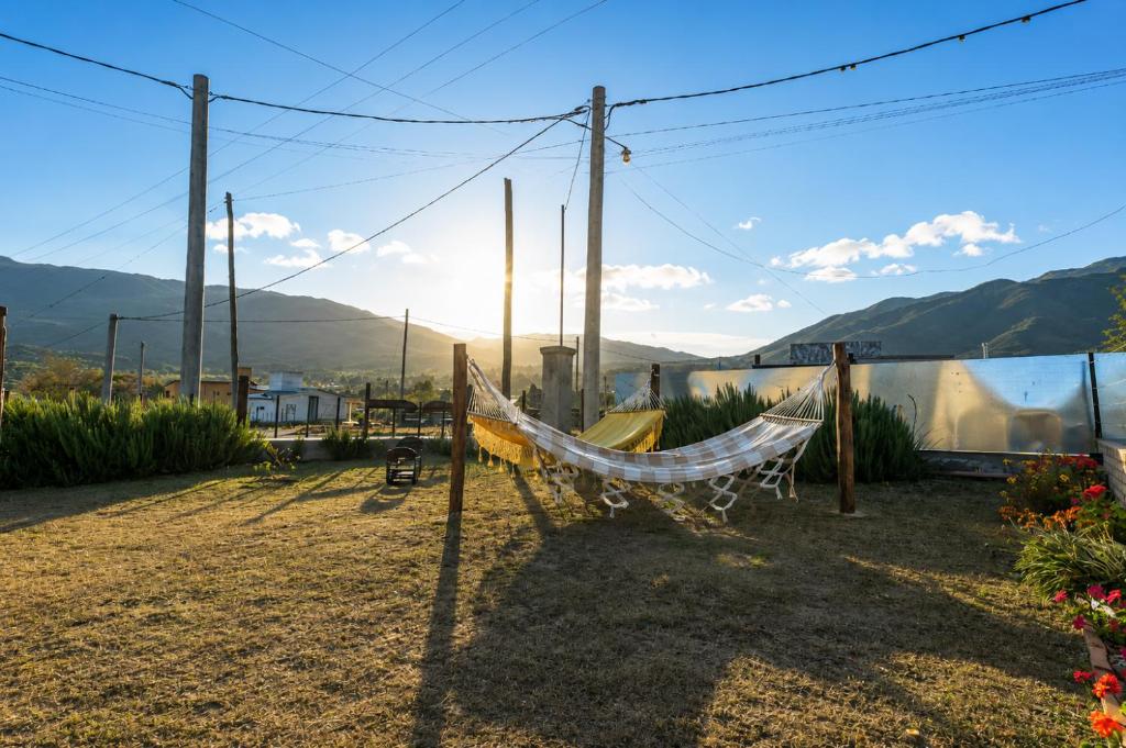 Amplios Departamentos con Vistas a los cerros - Patio, Asador y Pileta - 2