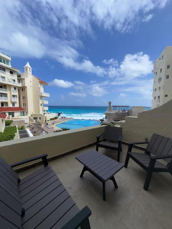 Cancun Plaza Condo Mexico - 2