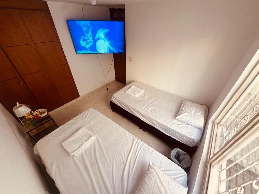 Habitación Triple Confort con Smart TV y Wifi, Galán Deluxe - 2