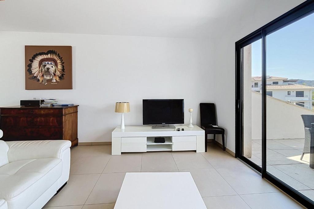 Bright apartment in Porto-Vecchio near beach - 5