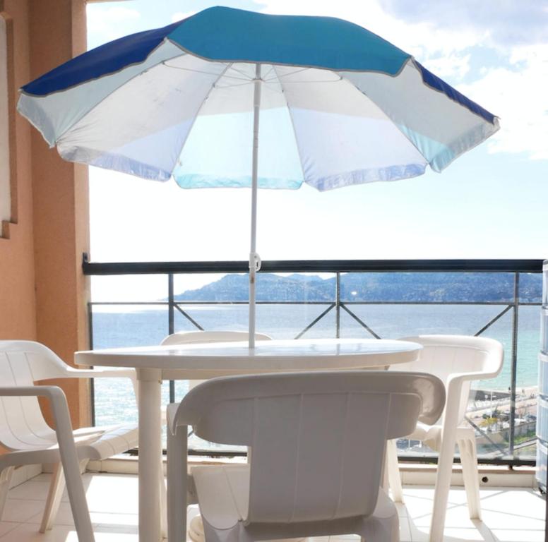 Splendid sea view - 2 comfy rooms - Swimming pools - 3