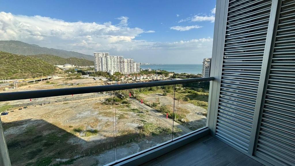 Apartamento con Balcón y Vista al Mar - 5