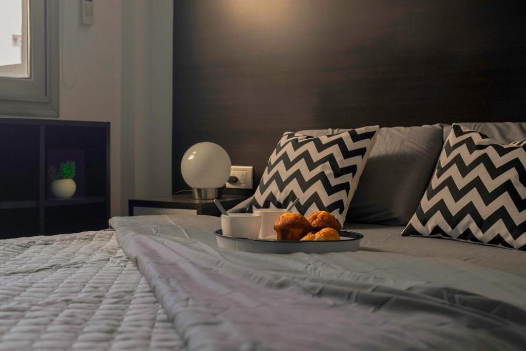 2 Apartments SideBySide for 2 Couples! 2Beds 2Bath 2 Balconies - 1