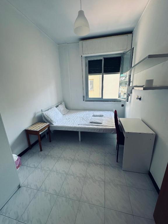 Double and Triple Rooms near Principe Station Shared Bathroom - 4