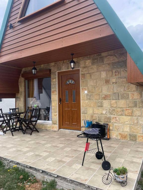 Two Pines Chalet 1 - 5