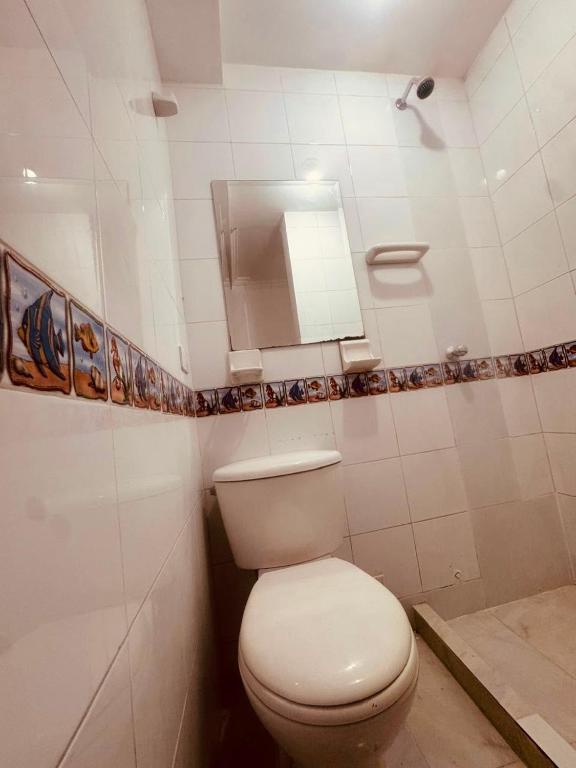 Habitación Doble con Baño Privado, Smart TV y Wifi, Galán Deluxe - 3