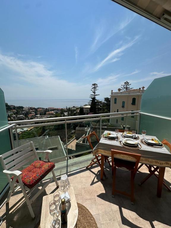 Casa del Sole - relax, vista mare, garage gratis a soli 5 min dal centro di Sanremo - 1