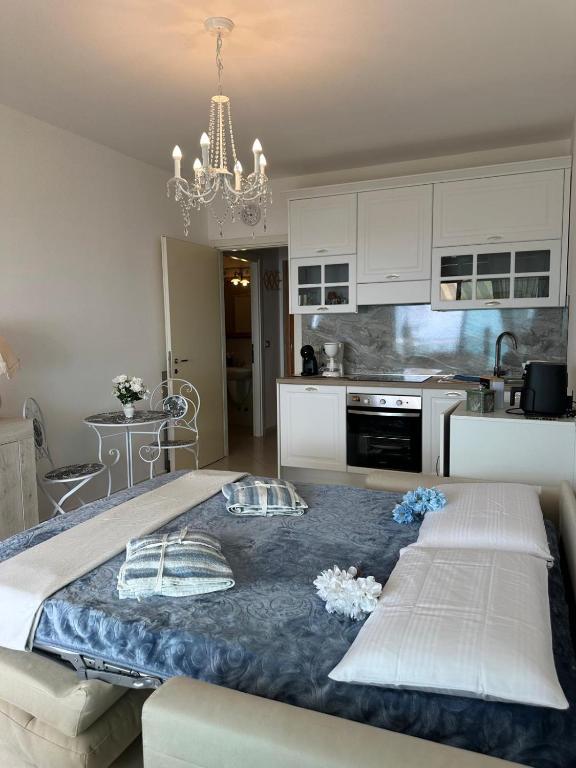 Casa del Sole - relax, vista mare, garage gratis a soli 5 min dal centro di Sanremo - 4