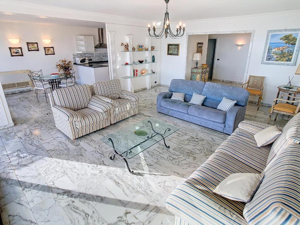 Sea view 2 bdr 2 baths central 312 ac - 2