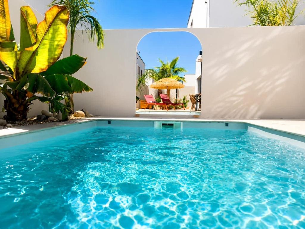 La Dolce Villa Villa 5 étoiles, piscine privée chauffée, 700 m de la plage - 4