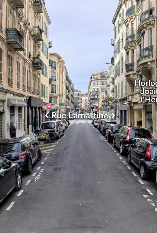 Luxueux, équipé en plein coeur de nice AC-PARKING - 4 ROOMS - 2