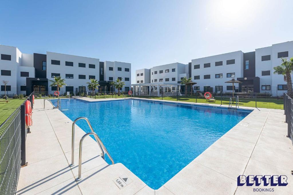 2BR Modern Seaviews w Pool and Gym - 1