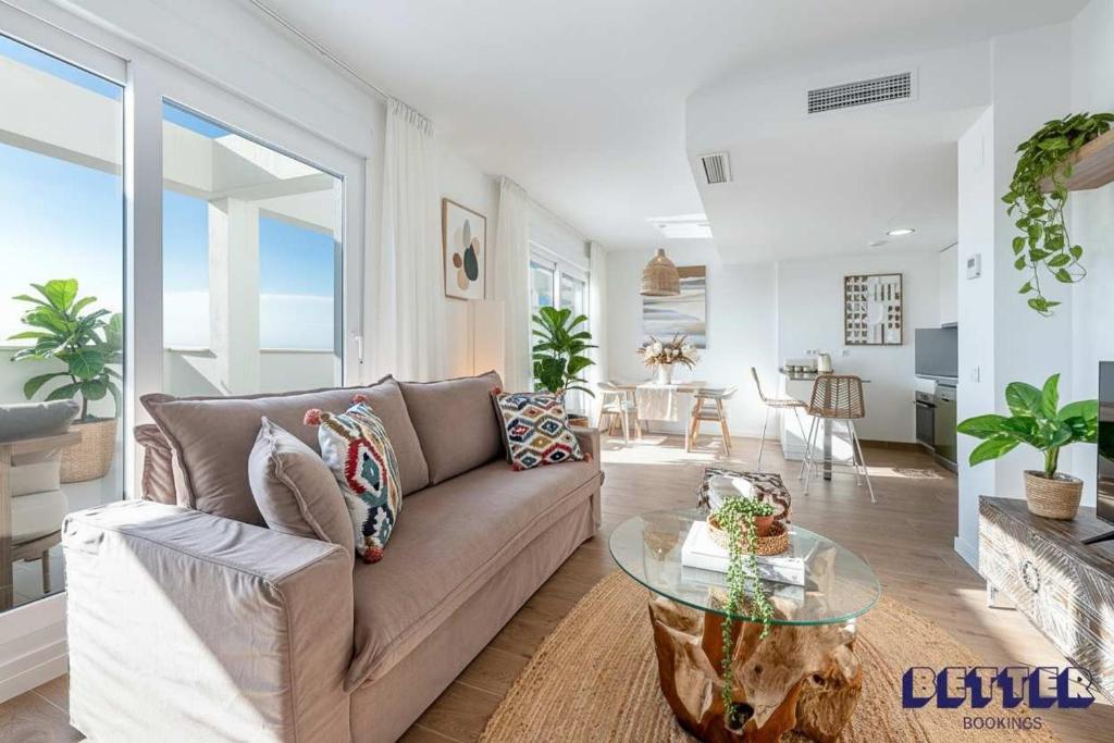 2BR Modern Seaviews w Pool and Gym - 3