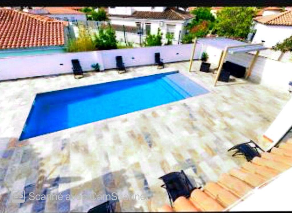 Villa familiale piscine privée et jardin à 1 kilometre de la plage Clim barbecue wifi - 1