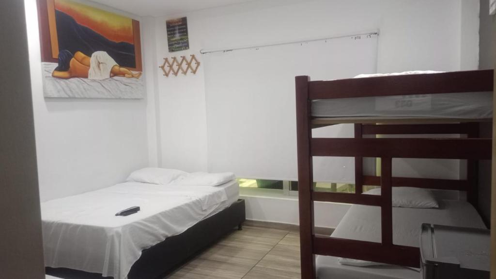 HOTEL ALMARr - 3