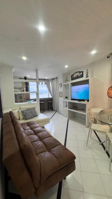 Playa Mar Apt with pool, views and beach access - 4