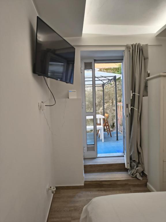 The Little Terrace Flat - 3
