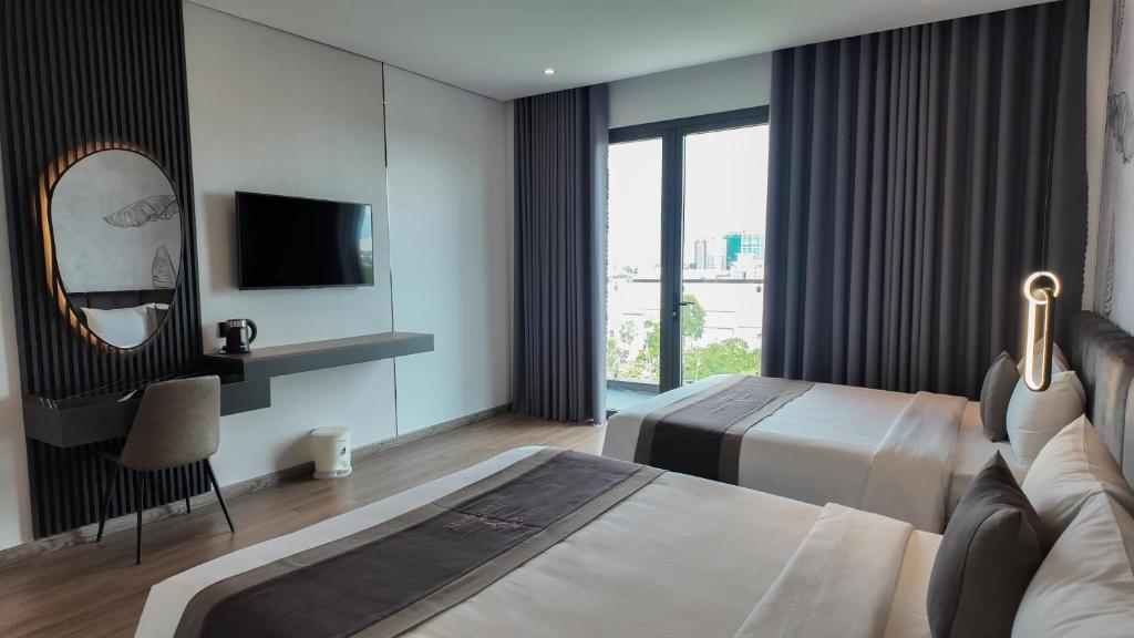 LION 7 HOTEL