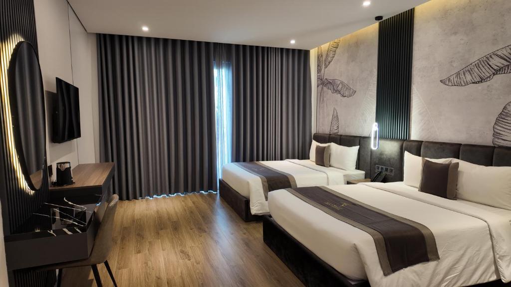 LION 7 HOTEL