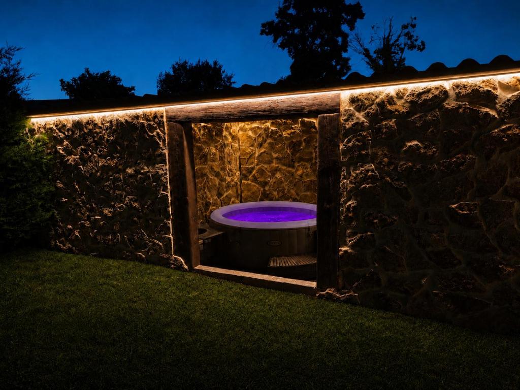 Casa con piscina y jacuzzi - 2