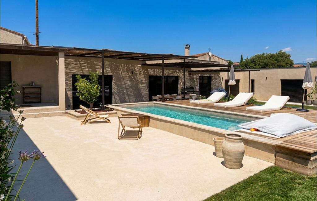 Gorgeous Home In Vaison-La-Romaine With Sauna - 2